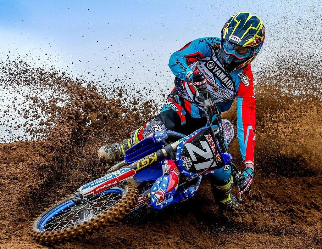 So wechseln Sie die Lenkergriffe an einem Dirtbike: 2 Methoden, Schrit -  Risk Racing Europe